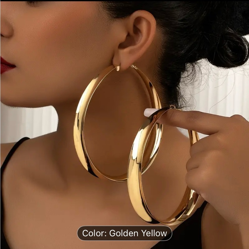Wholesale 3 sets of Elegant Gold Hoop Earrings